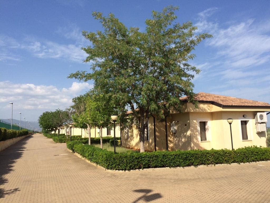 Tenuta Colle Degli Ulivi Sibari Luaran gambar