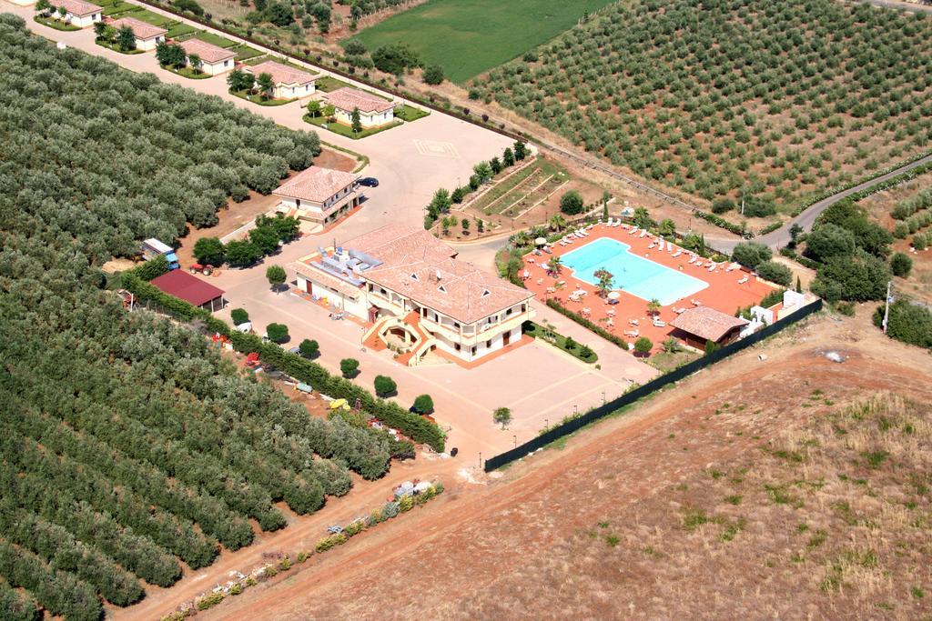 Tenuta Colle Degli Ulivi Sibari Luaran gambar